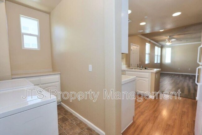 Building Photo - 4800 Westlake Pkwy