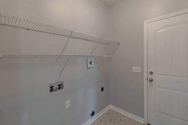 Building Photo - 377 Bobwhite Trail