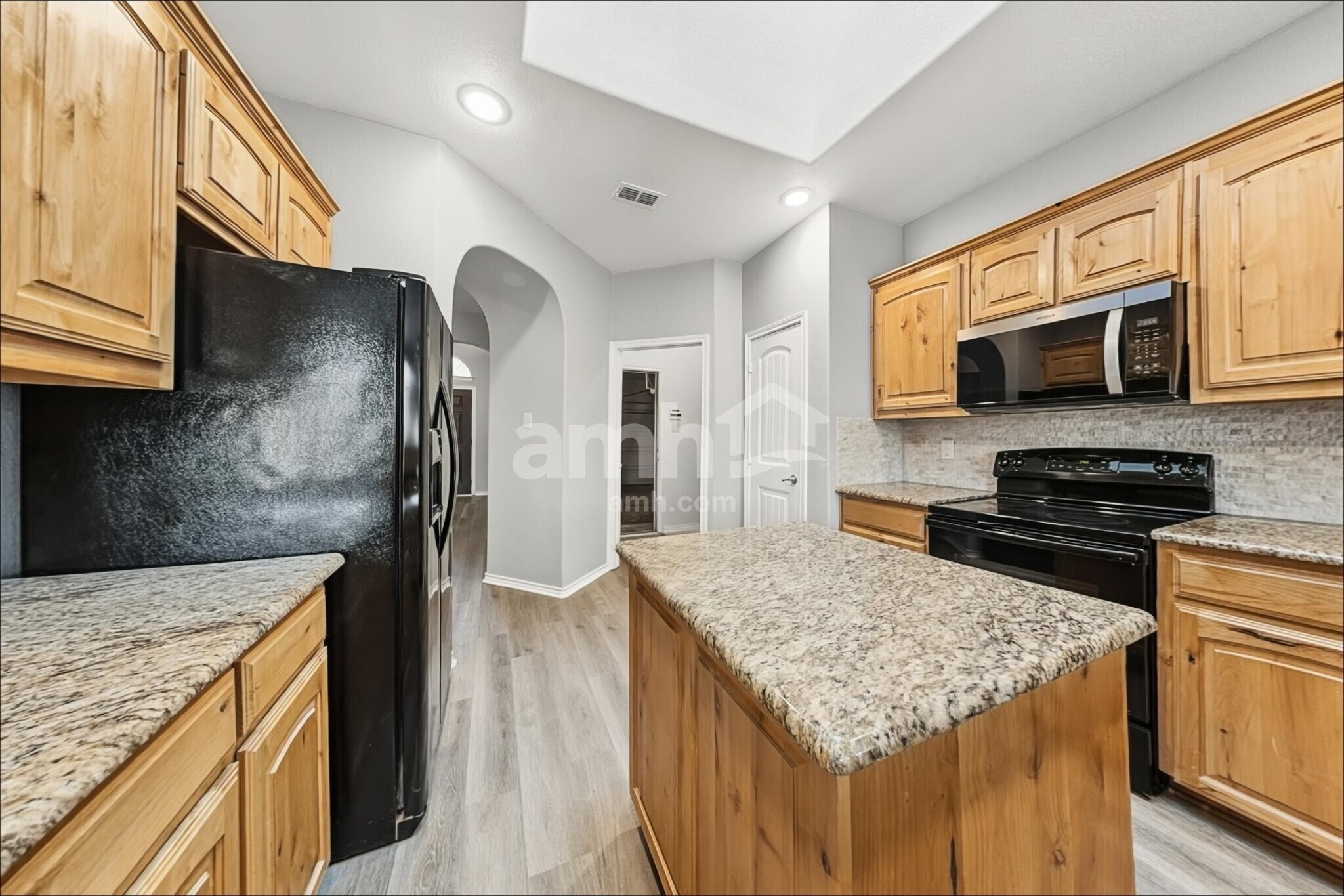 Building Photo - 3101 Hornbeam St