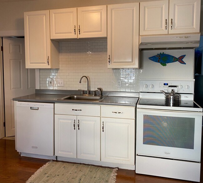 Building Photo - 50 Summit Ave