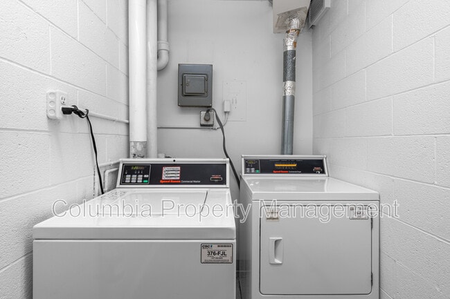 Building Photo - 1260 21st St NW