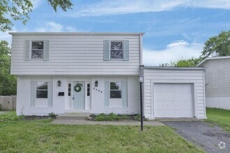 Building Photo - 3302 Sundale Rd