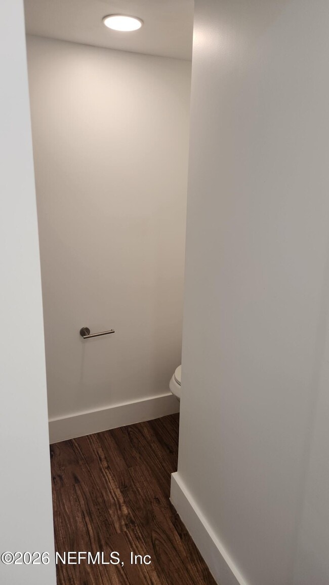 Building Photo - 517 Dotterel Rd