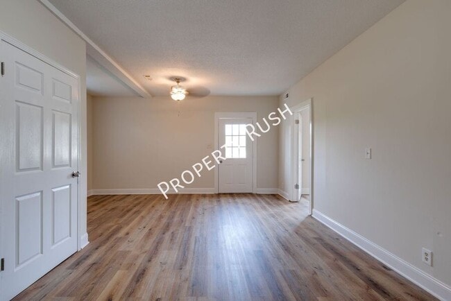 Building Photo - 56 Bell Rd