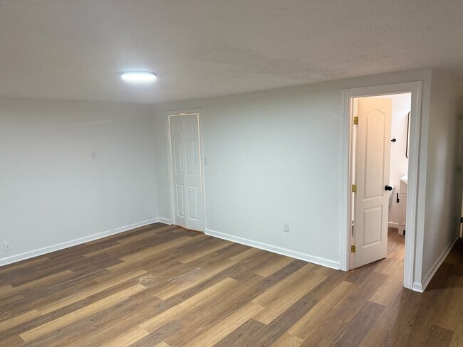 Building Photo - 5145 Patterson St