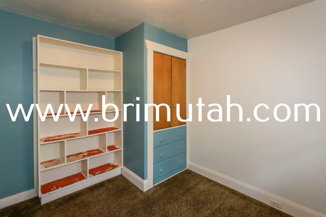 Building Photo - 1144 E 800 S