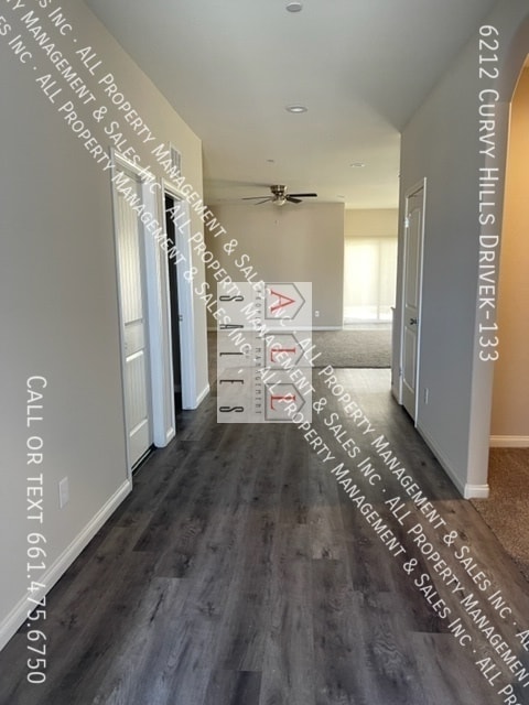 Building Photo - 6212 Curvy Hills Dr