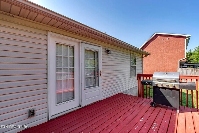 Building Photo - 1853 Tillery Square Ln