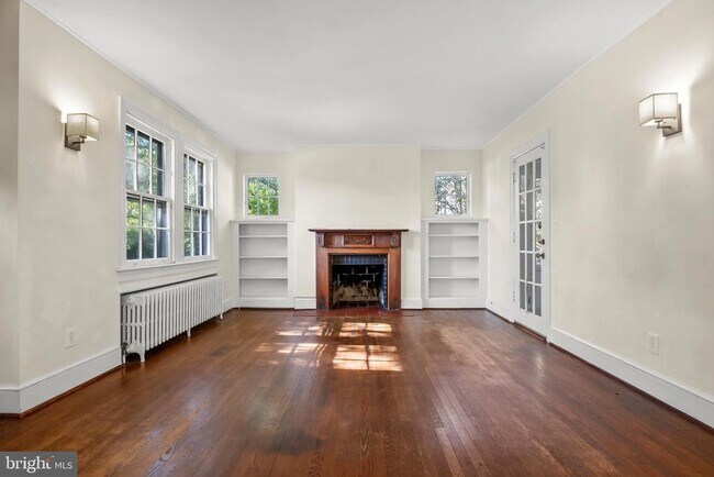 Building Photo - 4739 16th St N
