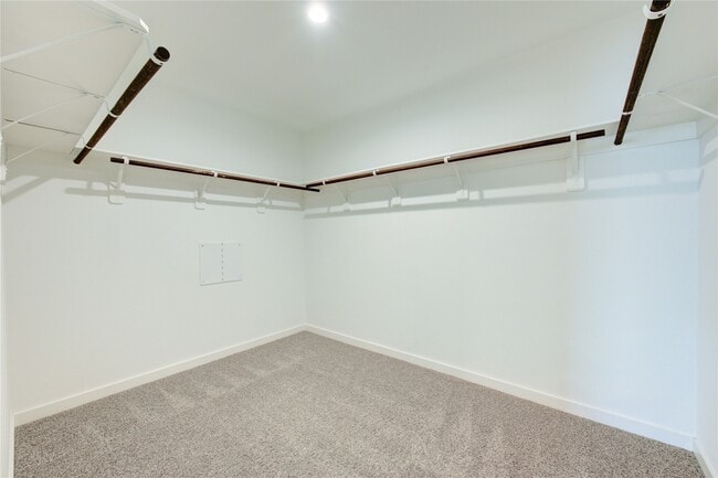 Building Photo - 30215 Lone Peak Dr