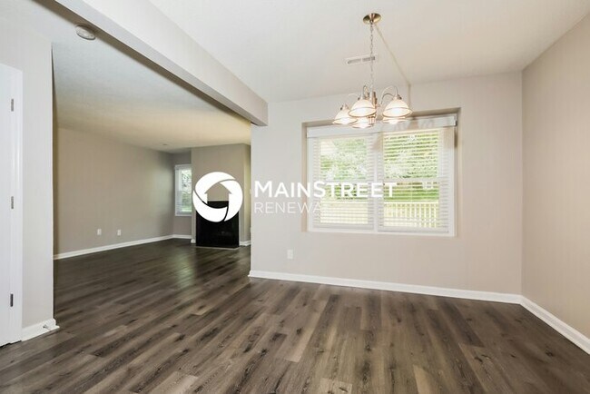 Building Photo - 3 Bedroom Pet-Friendly Home in Greensboro, NC with Main Street Renewal