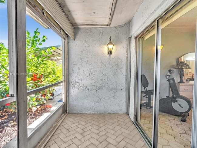 Building Photo - 13785 Flora Pl