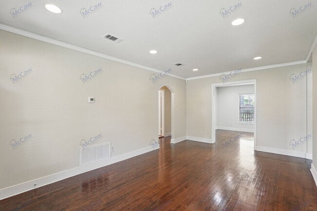 Building Photo - 4710 Wateka Dr