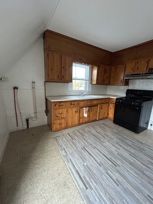 Building Photo - 126 Boswell Ave