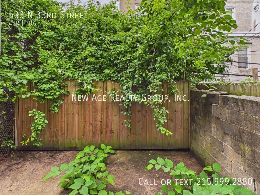 Building Photo - 533 N 33rd St