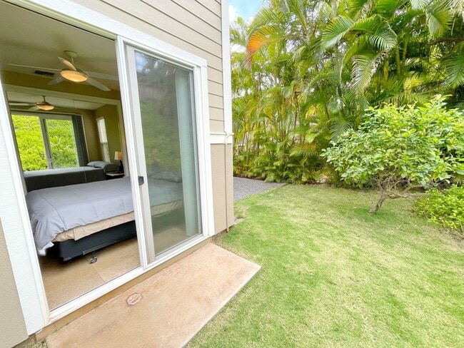 Building Photo - Elegant 1-Bedroom Retreat in Prestigious South Maui Neighborhood w/ Utilities Included – Availabl...