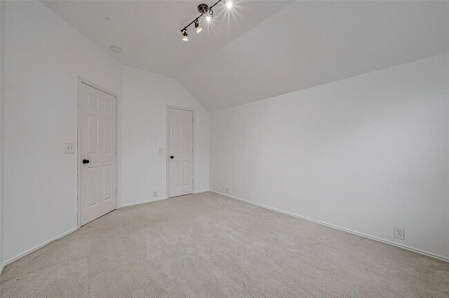 Building Photo - 20802 Louetta Oak Dr