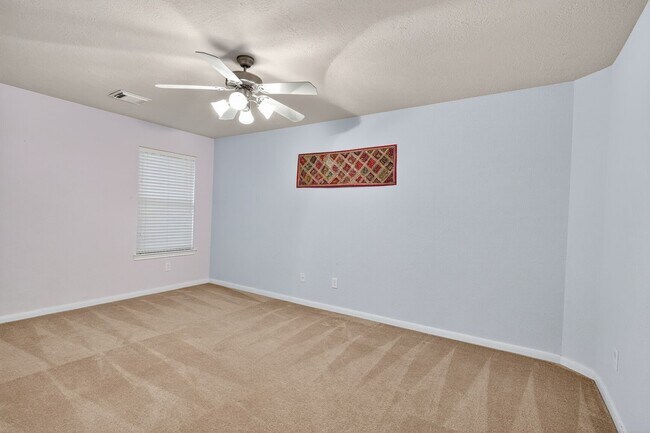 Building Photo - 26 Ebony Oaks Pl