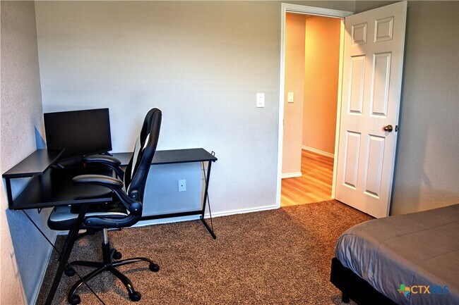 Building Photo - 2333 Bufflehead Dr