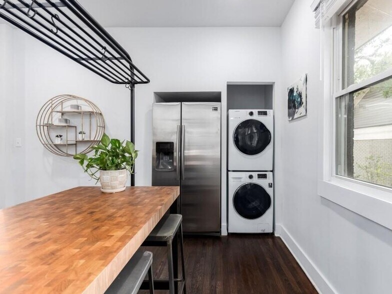 Building Photo - 1473 Beecher St SW