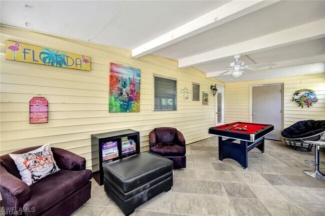 Building Photo - 2047 Harbor Ln