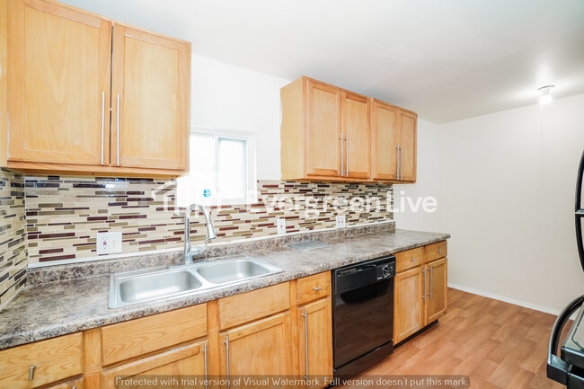 Building Photo - 2468 McGuffey Rd