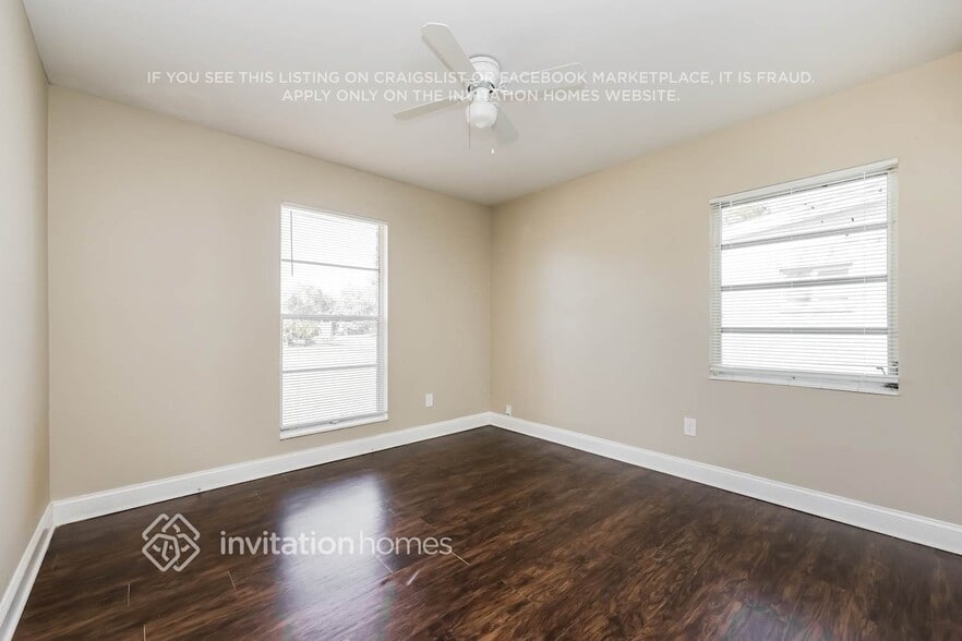 Building Photo - 8505 Temple Park Dr