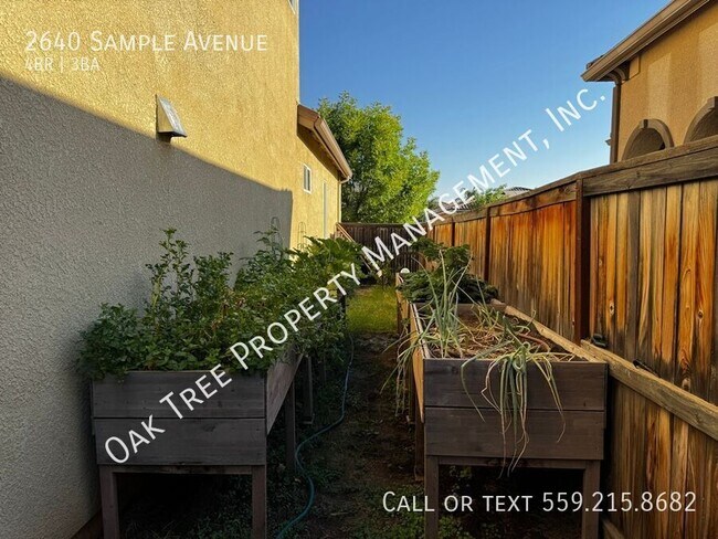 Building Photo - 2640 Sample Ave