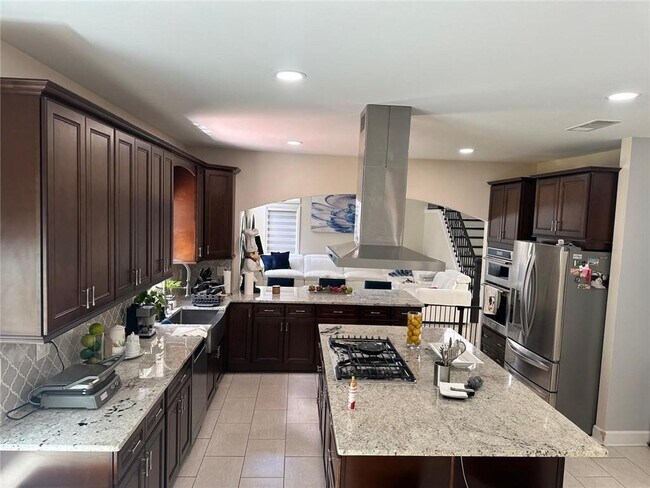 Building Photo - 2670 Turning Leaf Dr N West