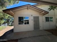 Building Photo - 235 E Paula Cir