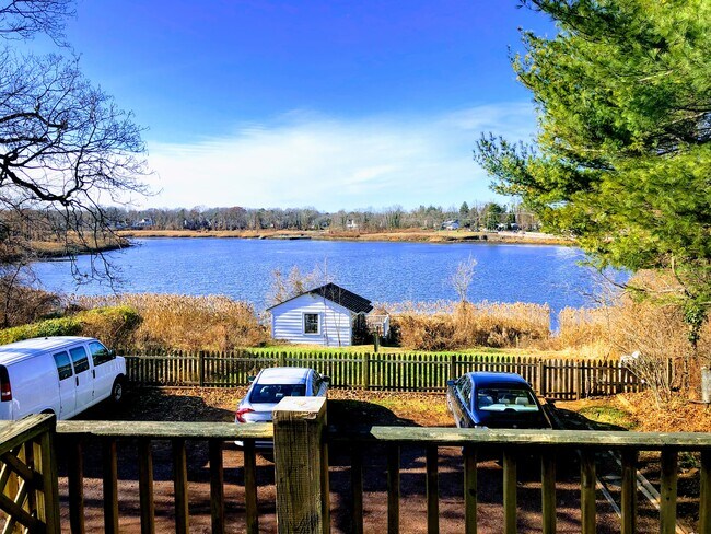 Building Photo - 62 Shrewsbury Ave