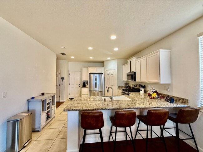 Building Photo - Great home in a cul de sac