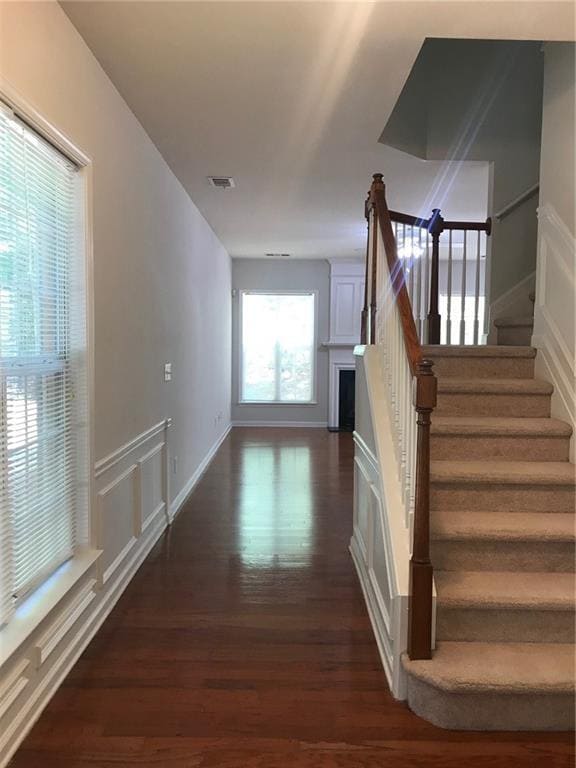 Building Photo - 2036 Hailston Dr NW