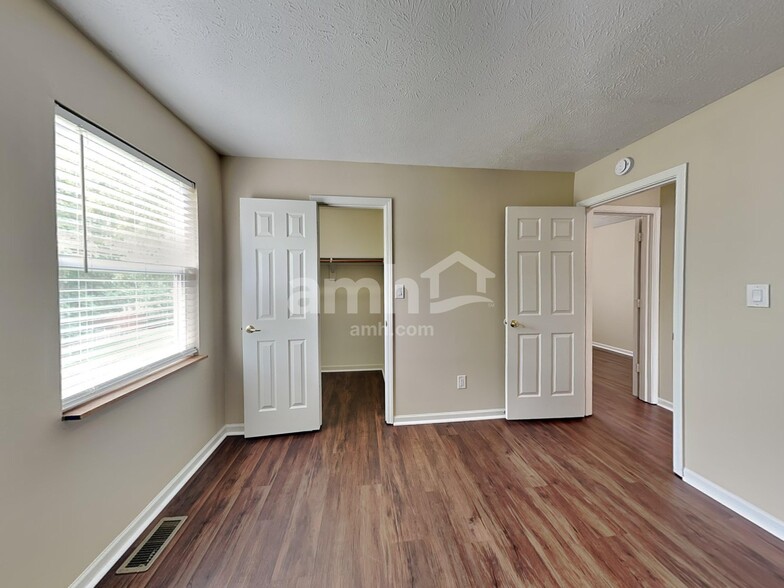 Building Photo - 10094 Plantana Blvd