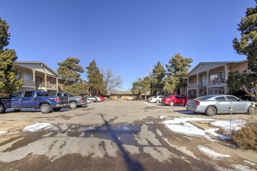 Primary Photo - Legacy Ridge Apartments