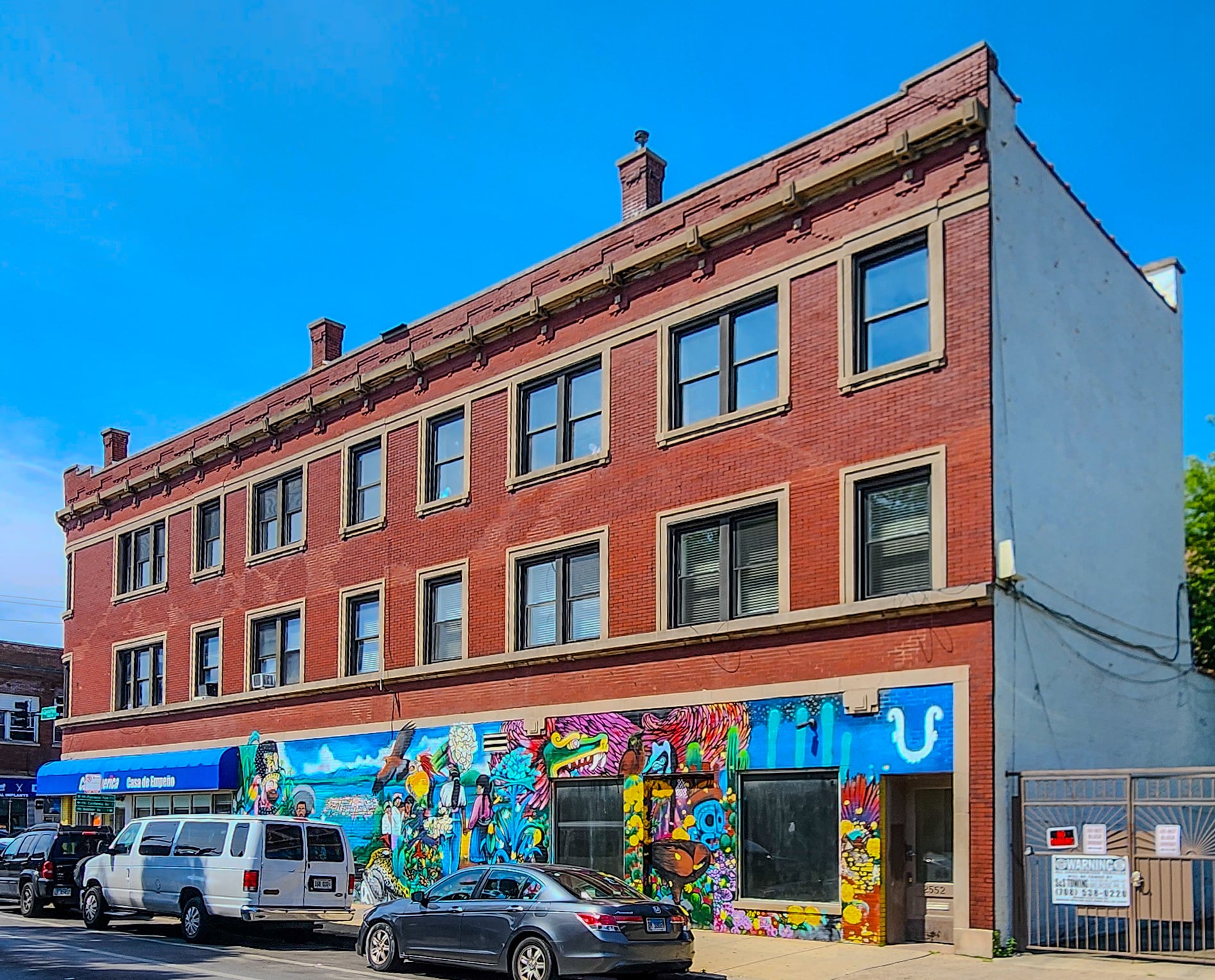 Building Photo - 2552 S Central Park Ave