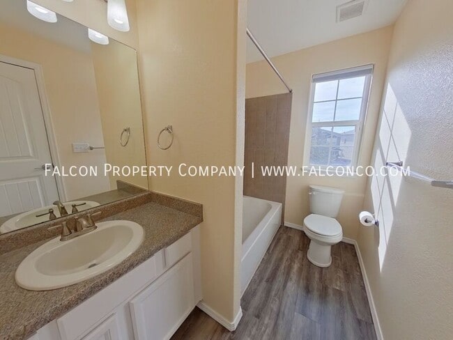 Building Photo - 10151 Silver Stirrup Dr