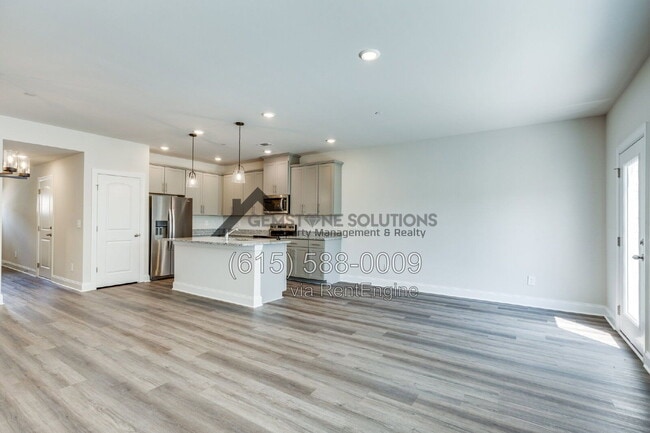 Building Photo - 204 Douglas Bend Rd