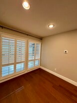 Building Photo - 73 F St E