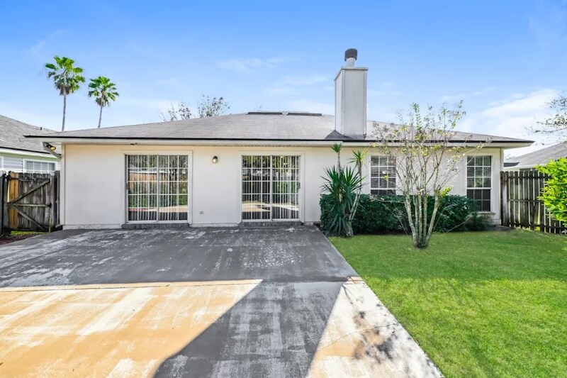 Building Photo - 13775 Sea Mist Dr