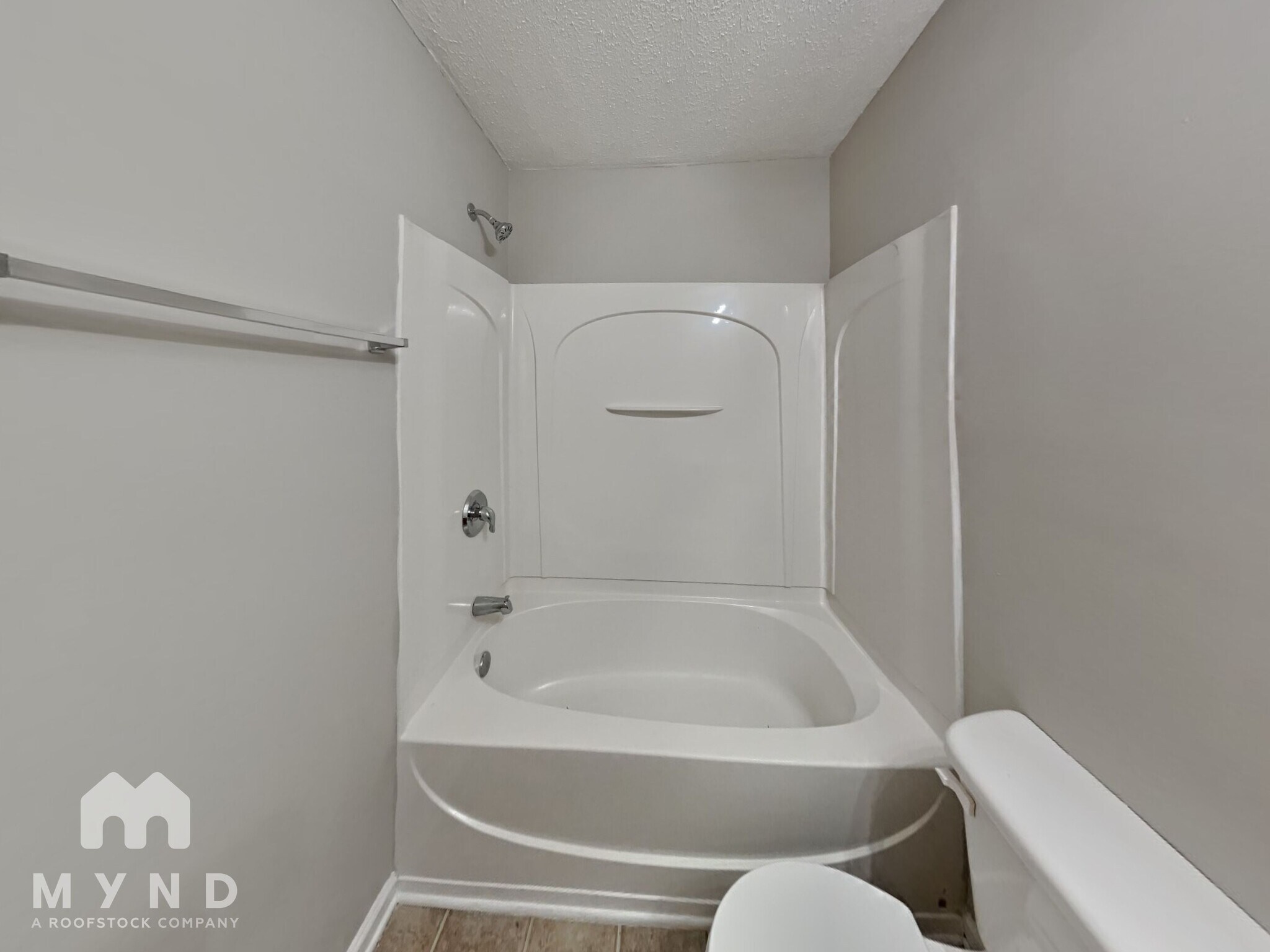 Building Photo - 6204 Ellenwood Dr