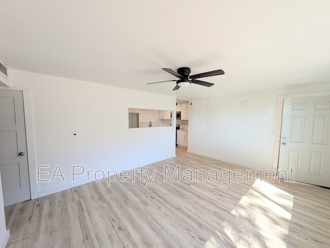 Building Photo - 3712 Bryn Mawr Dr NE