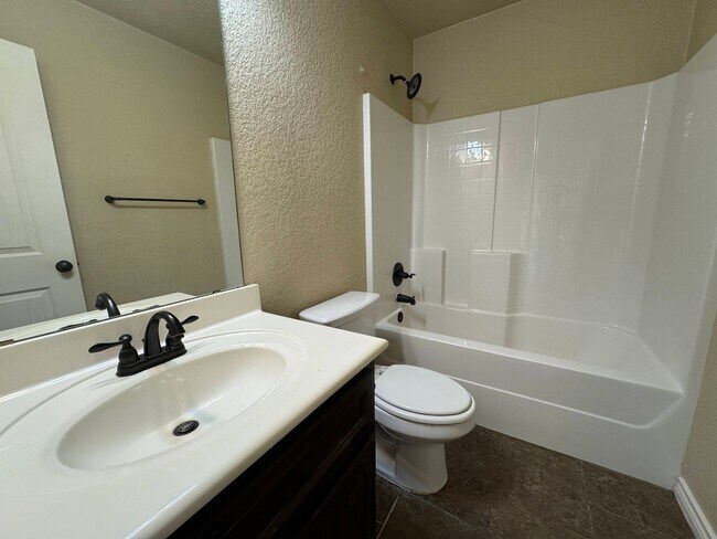 Building Photo - 601 W Little Dipper Dr