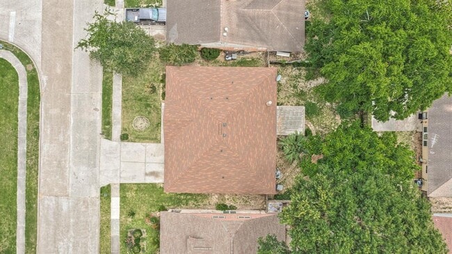 Building Photo - 3247 Bolton Gardens Dr