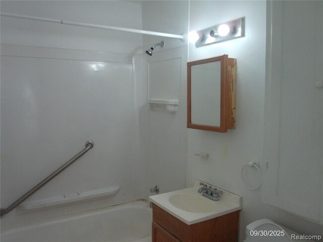 Building Photo - 26751 Belanger St