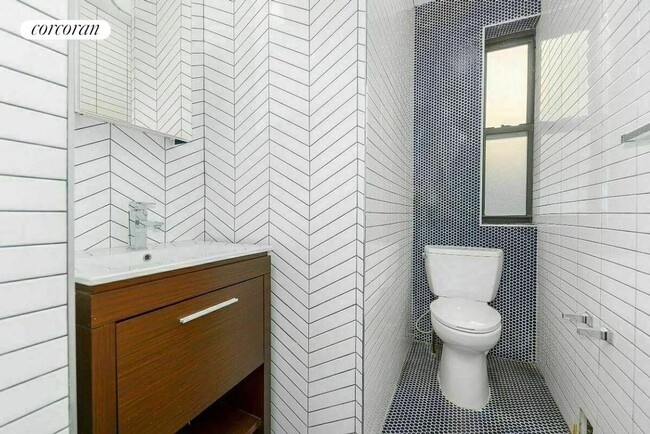 Building Photo - 515 W 139th St