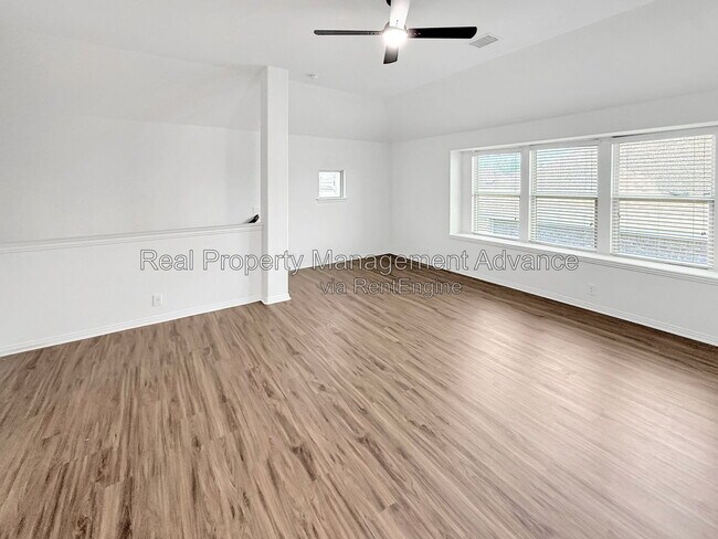 Building Photo - 235 Burnett Dr