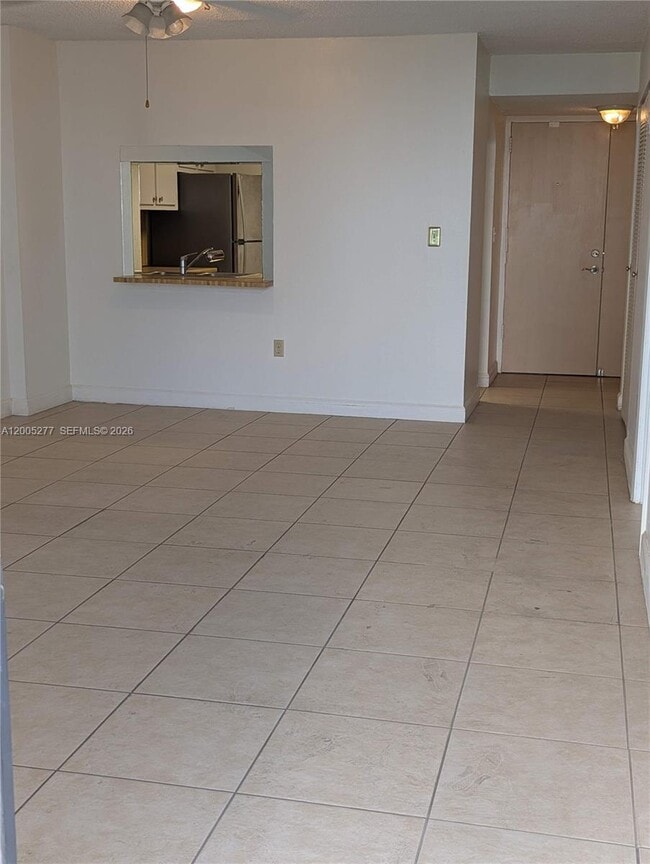 Building Photo - 16751 NE 9th Ave