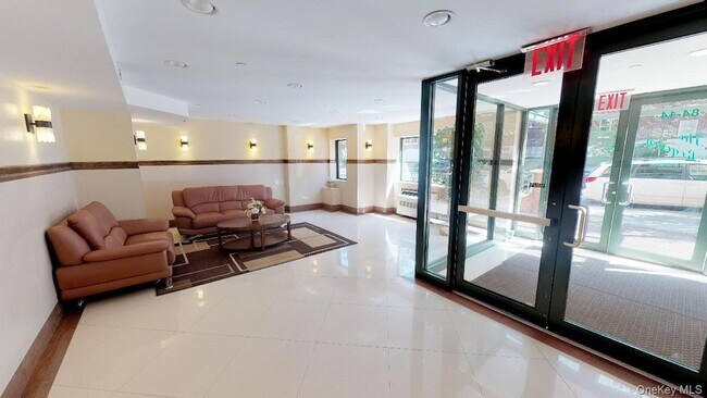 Building Photo - 84-14 143rd St