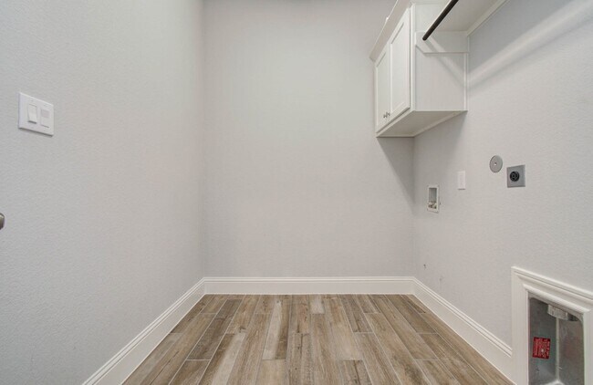 Building Photo - 28518 Jade Springs Ln